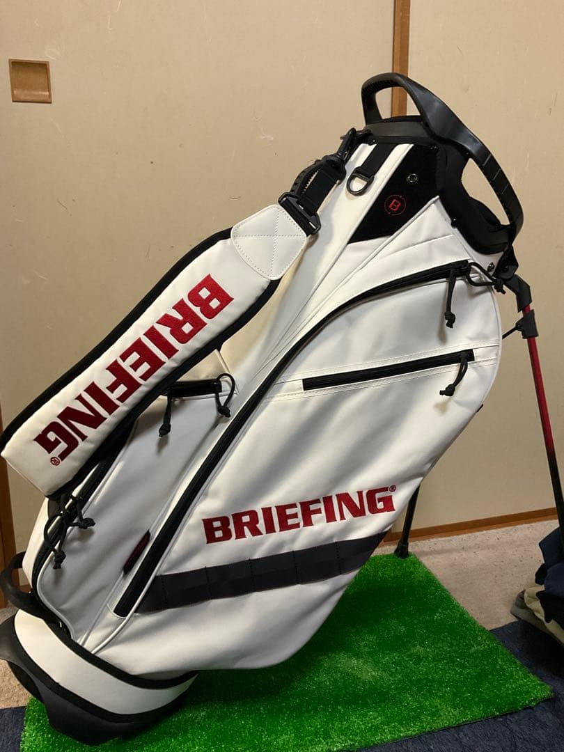 美品BRIEFING ゴルフバッグ・キャディバッグ　CR02オーセンティック