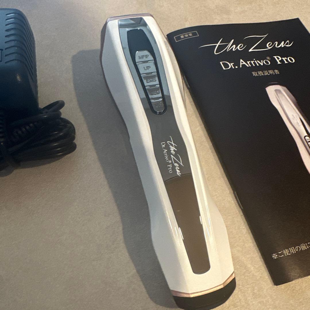ARTISTIC&CO ドクターアリーヴォー　ゼウス　プロ　業務用　美顔器