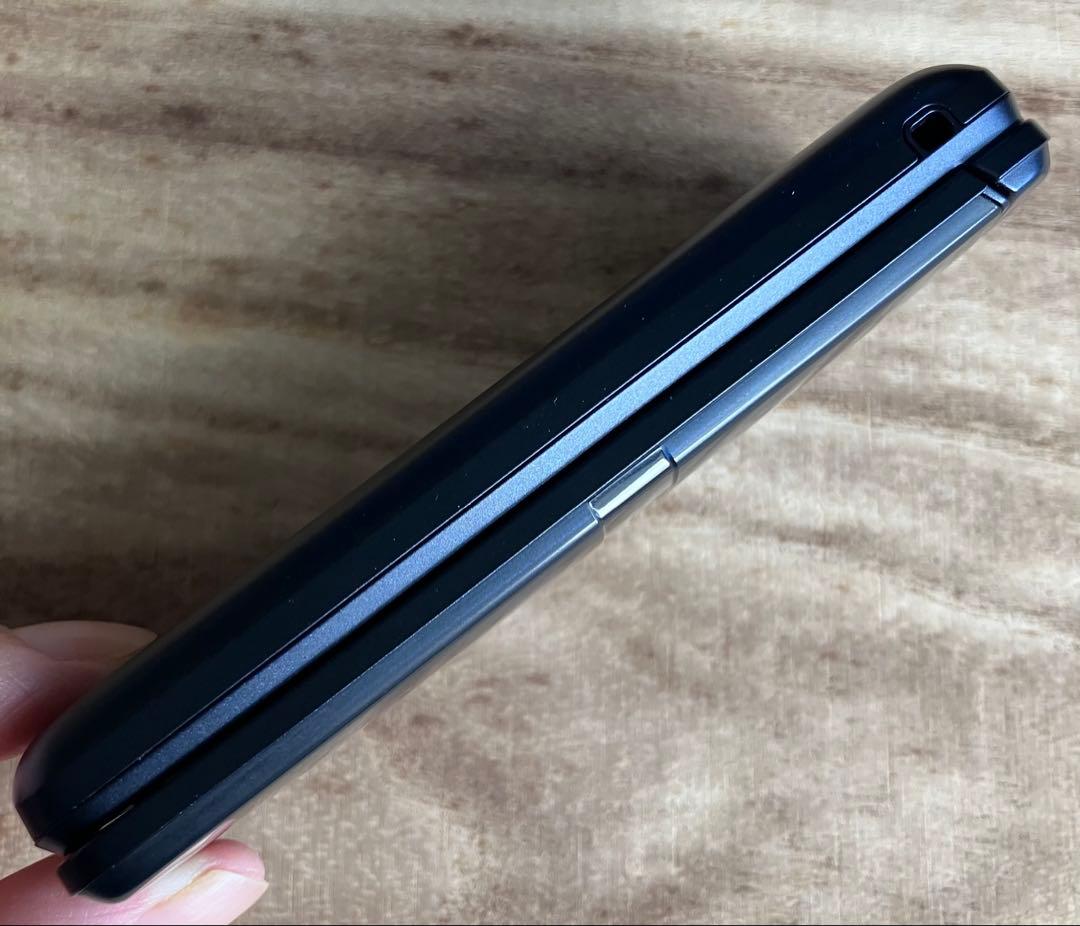 docomo DIGNO ケータイ KY-42C ブラック　 利用制限〇