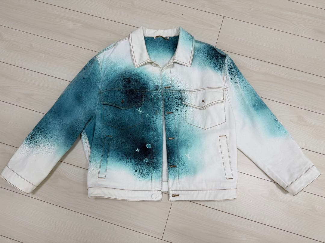 Louis Vuitton スプレージャケット　訳ありの為説明を必ずお読み下さい
