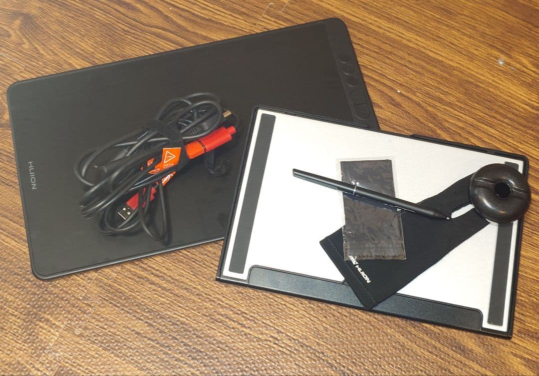 HUION 液タブ Kamvas13