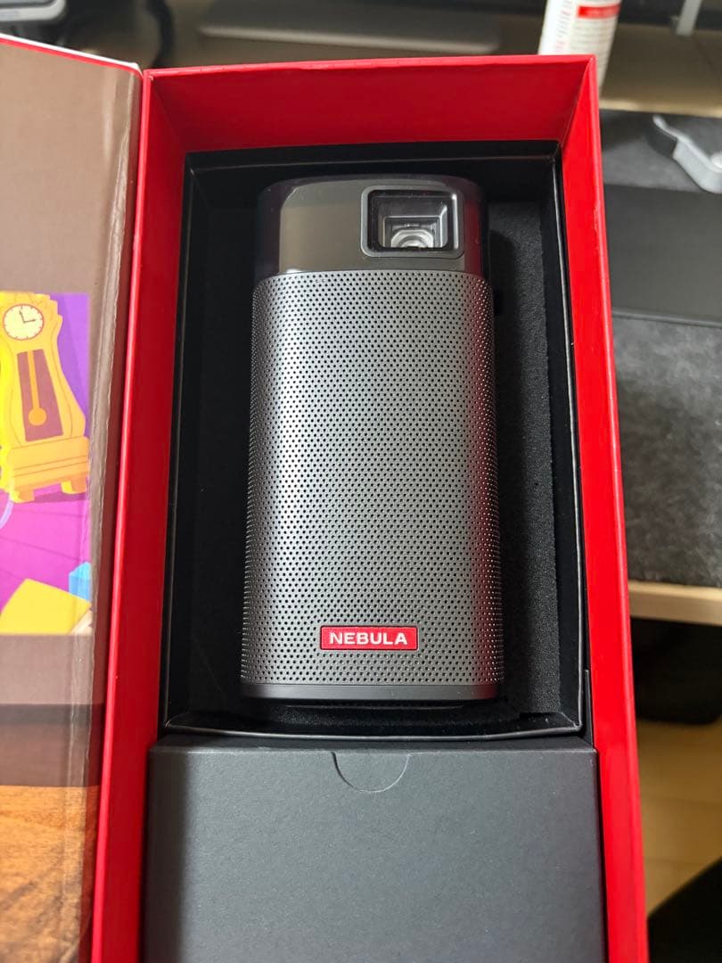 NEBULA Apollo プロジェクター　本体