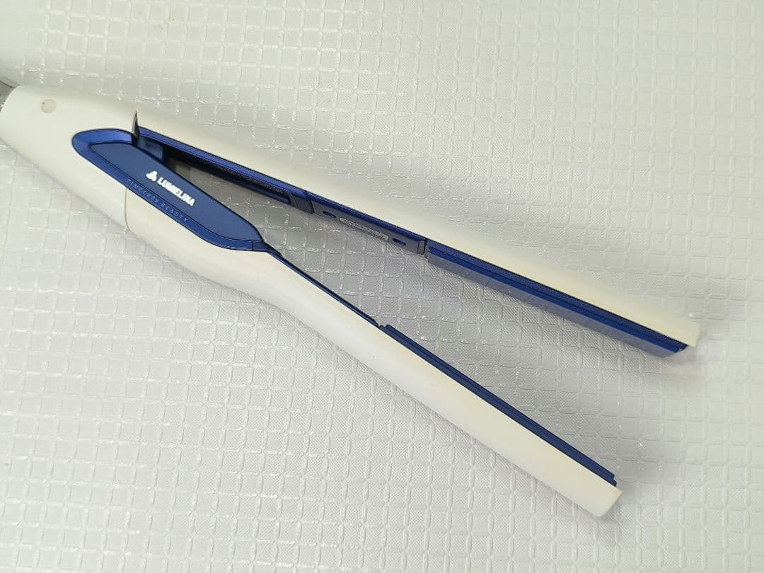 ヘアビューロン 3D Plus ストレート　リュミエリーナ　ヘアアイロン　64