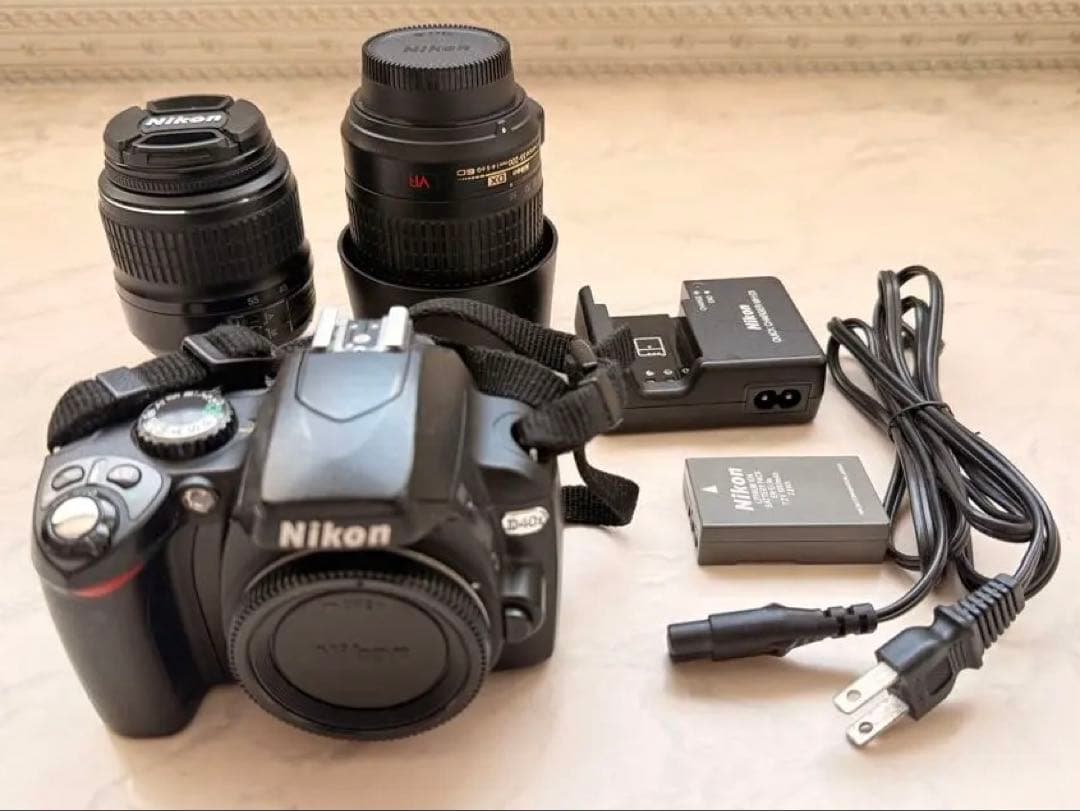 【最終セール‼️】ニコン 名機D40Xダブルズームキット(望遠＋標準レンズ付き)