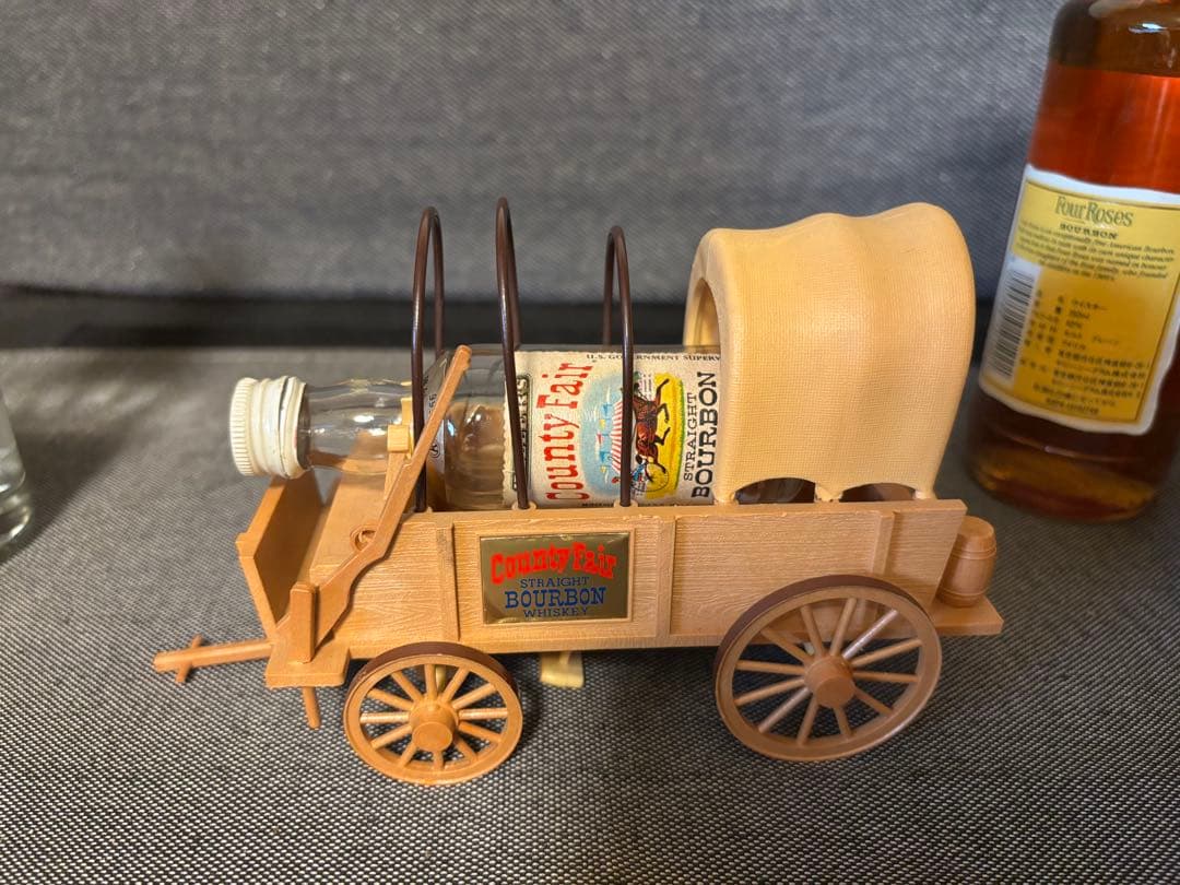 アーリータイムズ　国外ボトル　フォアローゼス 旧ボトル　未開封　2本セット　古酒