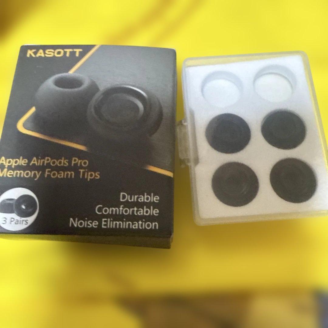 AirPods Pro 第2世代 MagSafeと社外品のケースとインナーピース