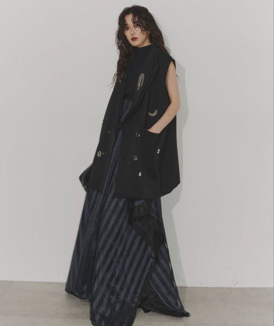 Chris TROIS. Collected Bijoux vest②