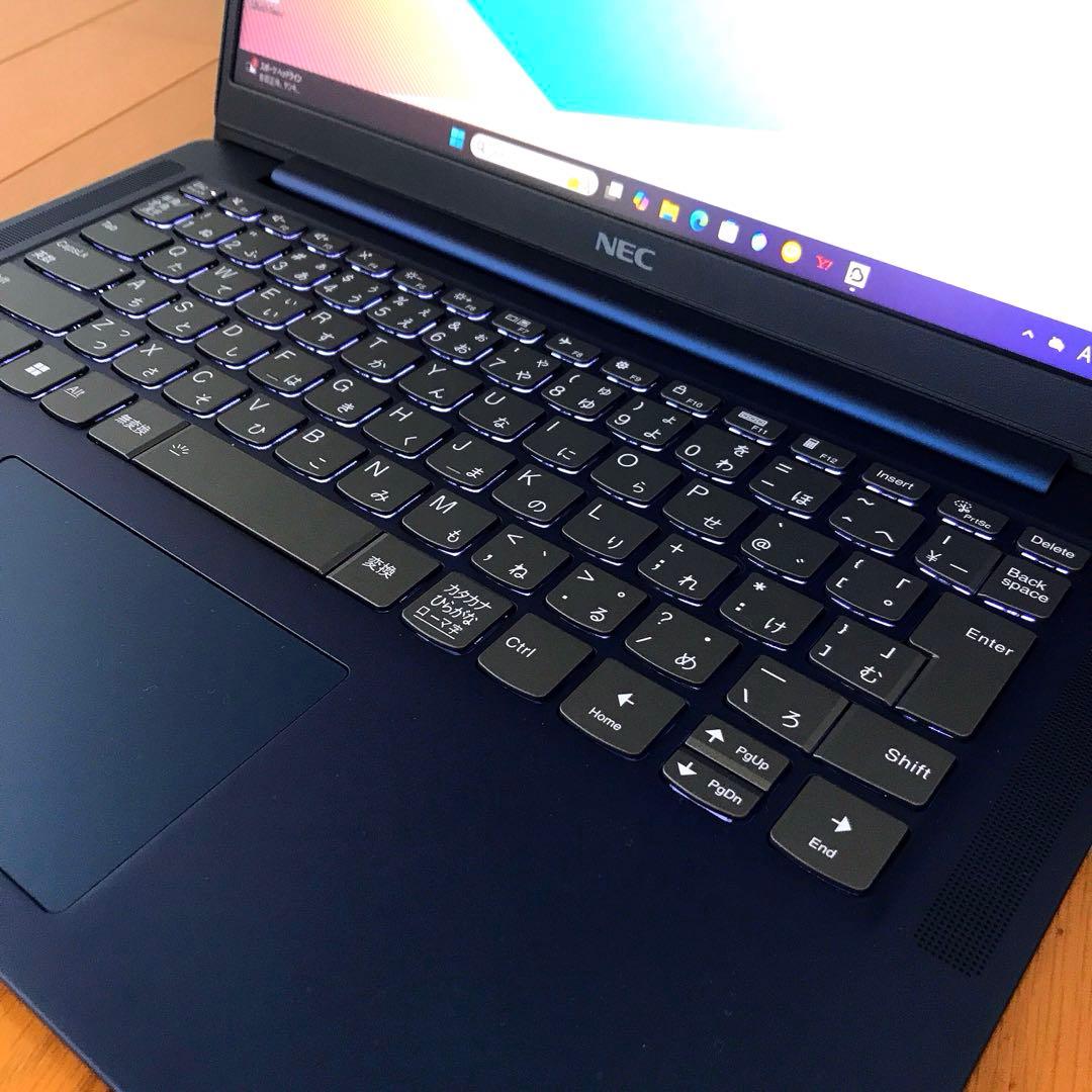 美品 NECLaVieN143CHAL【2023年12月発売モデル】