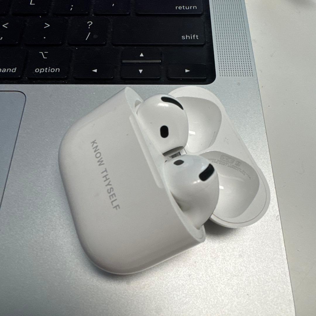 AirPods本体 充電ケース付き ホワイト