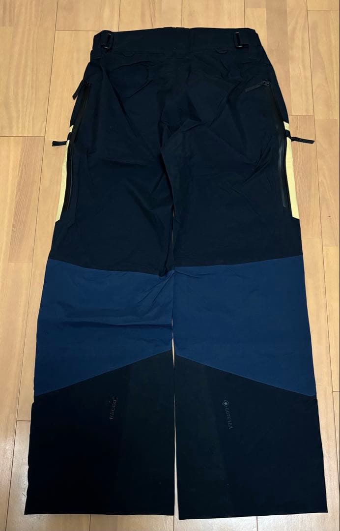 Peak Performance Gravity ピークパフォーマンス ウェア