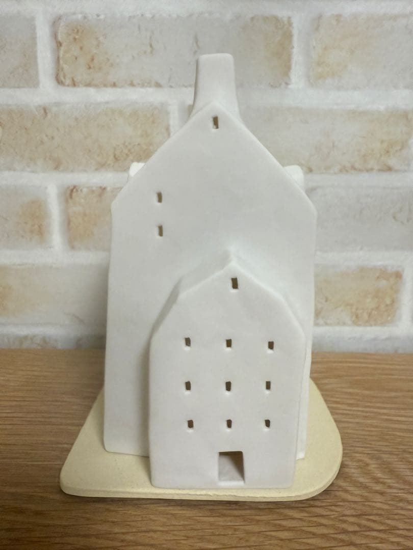 アトリエルンド　スモーヒュース Fのっぽの家