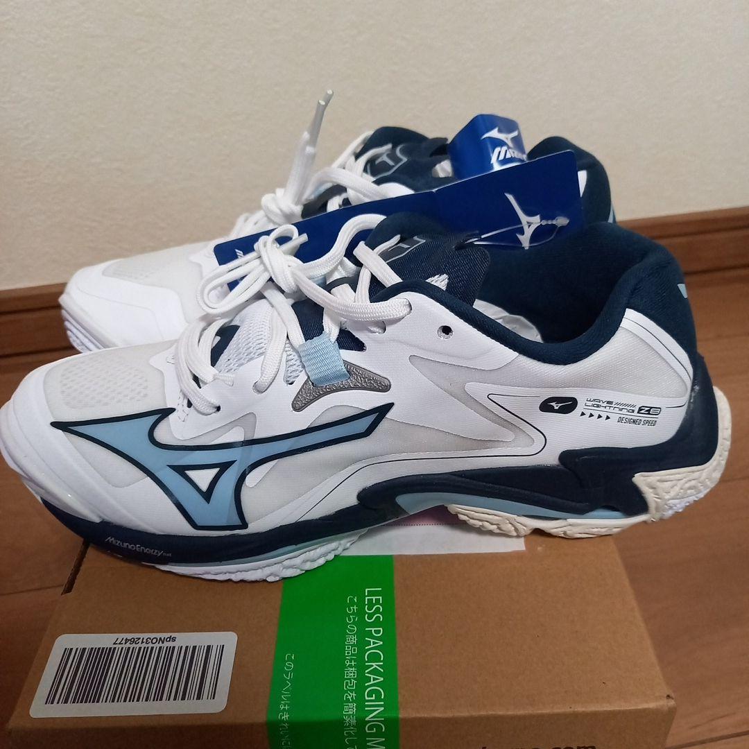 Mizuno Wave Lightning Z8 バレーボールシューズ 25.0