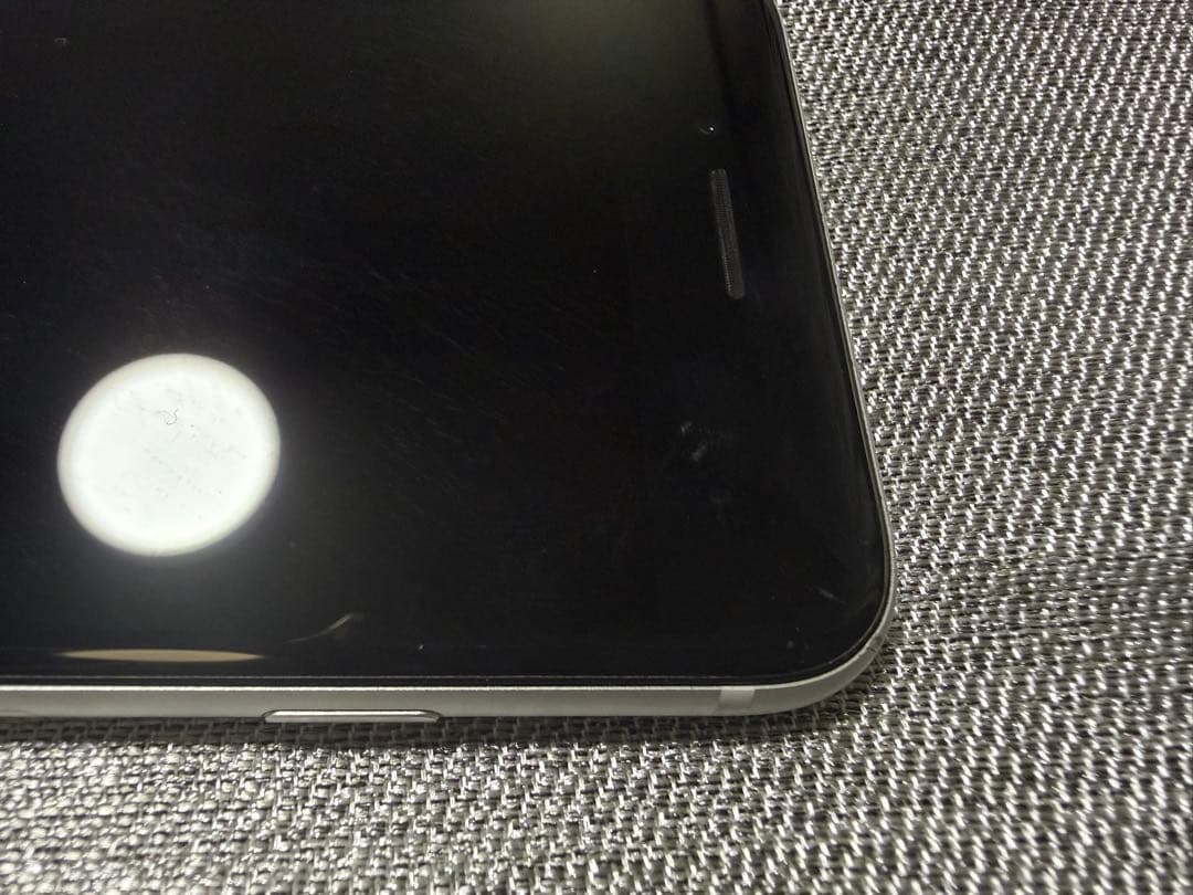 iPhone SE2 64GB SIMフリー