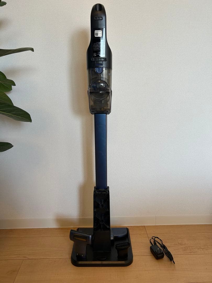 Shark スティッククリーナー 本体 充電器 オプションパーツ付き