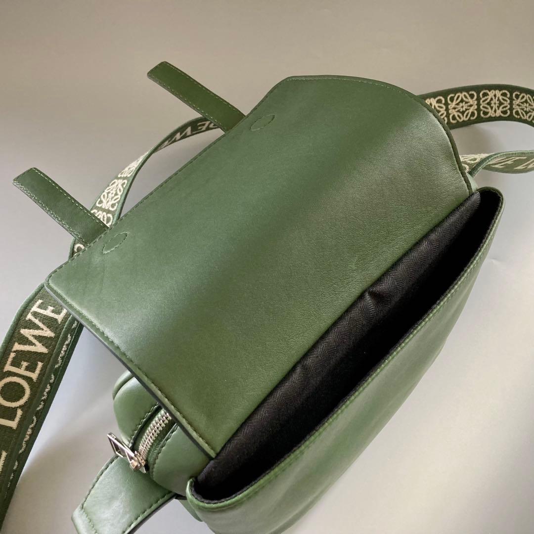 美品 LOEWE ロエベ ミリタリー メッセンジャーバッグ ショルダーバッグ