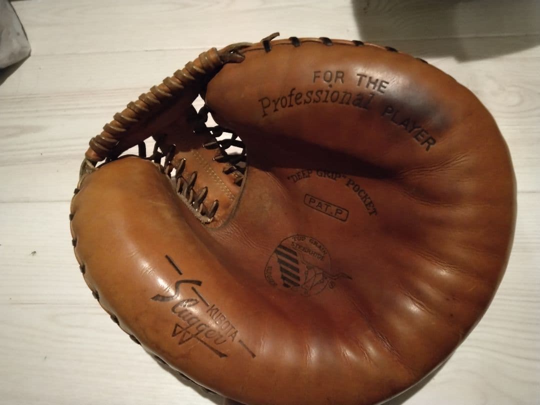 【美品】Slugger プロフェッショナルモデル 硬式　捕球練習用グローブ