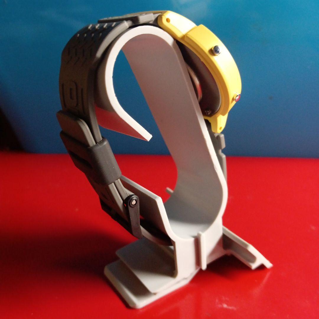 CASIO デジタル腕時計 イエロー/グレー