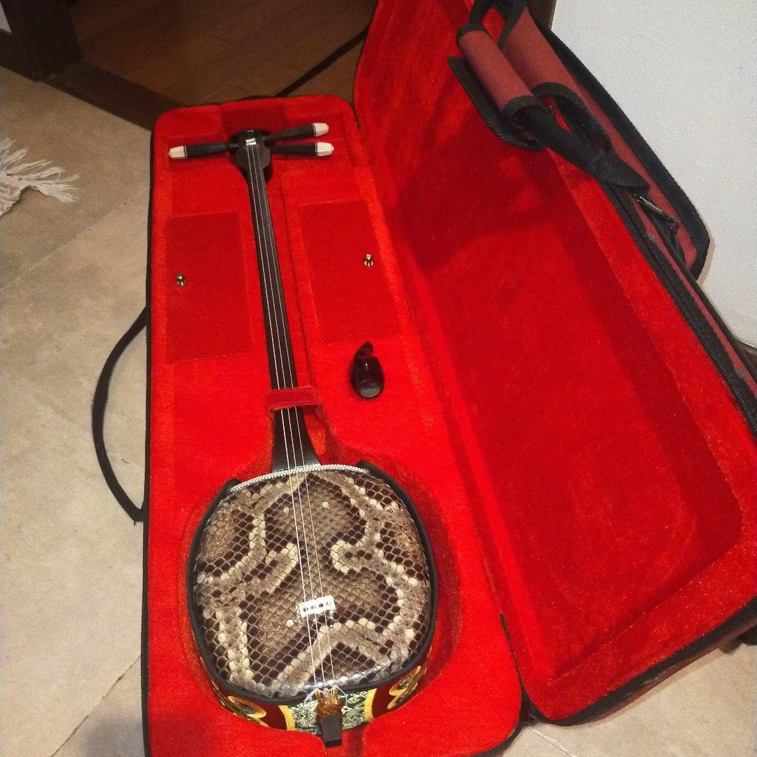 ヘビ皮三線 3弦 スタンド付き