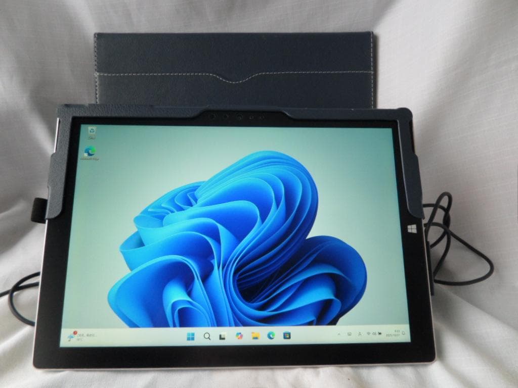SURFACE PRO3 WINDOWS11 専用ケース付属　WIN11