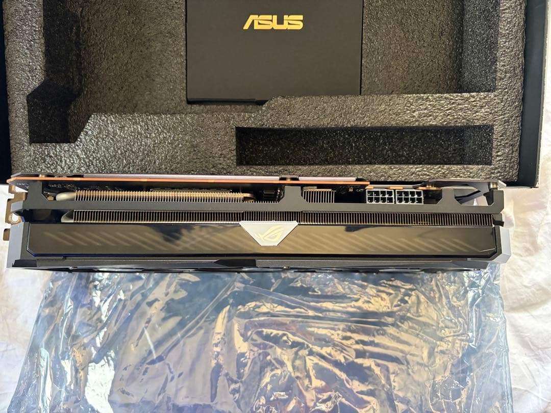 グラフィックボード・グラボ・ビデオカード ASUS ROG STRIX RADEON RX 6800 OC 16GB