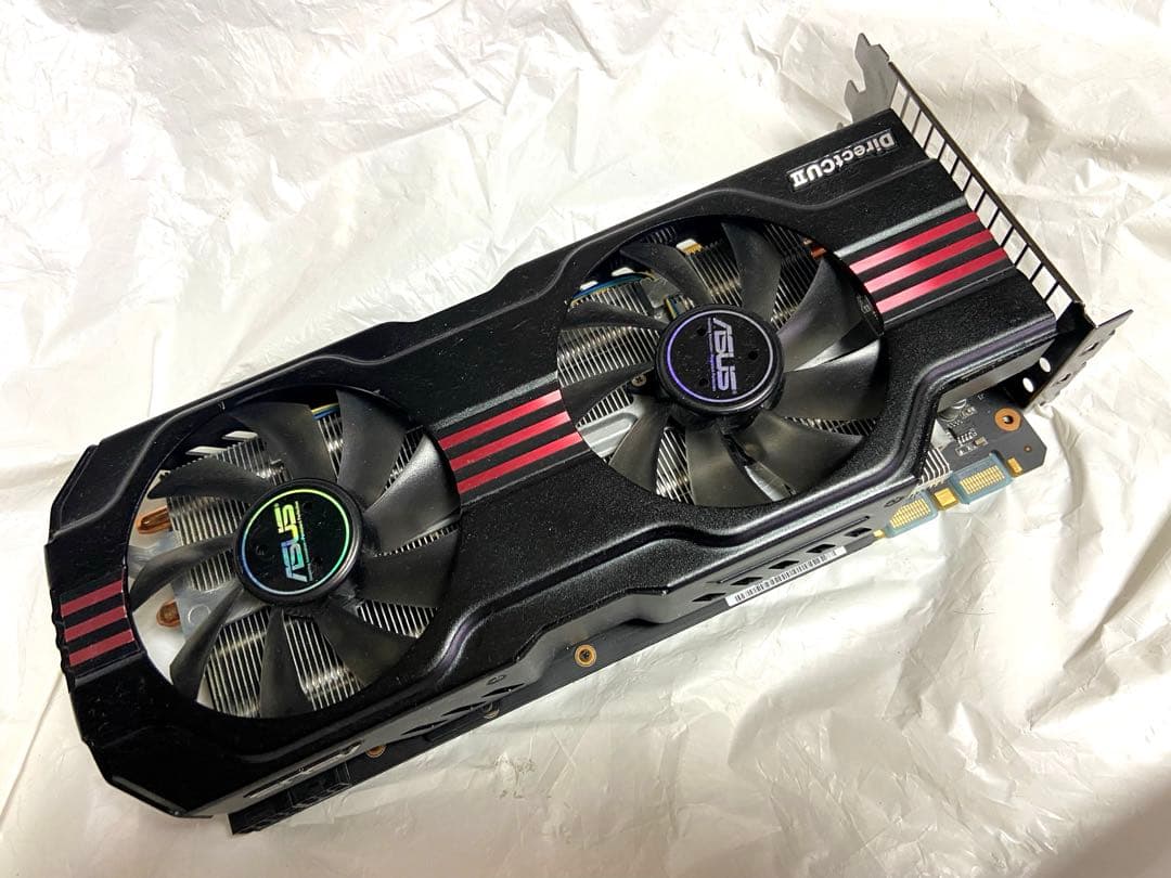 ASUS DirectCU II グラフィックボード