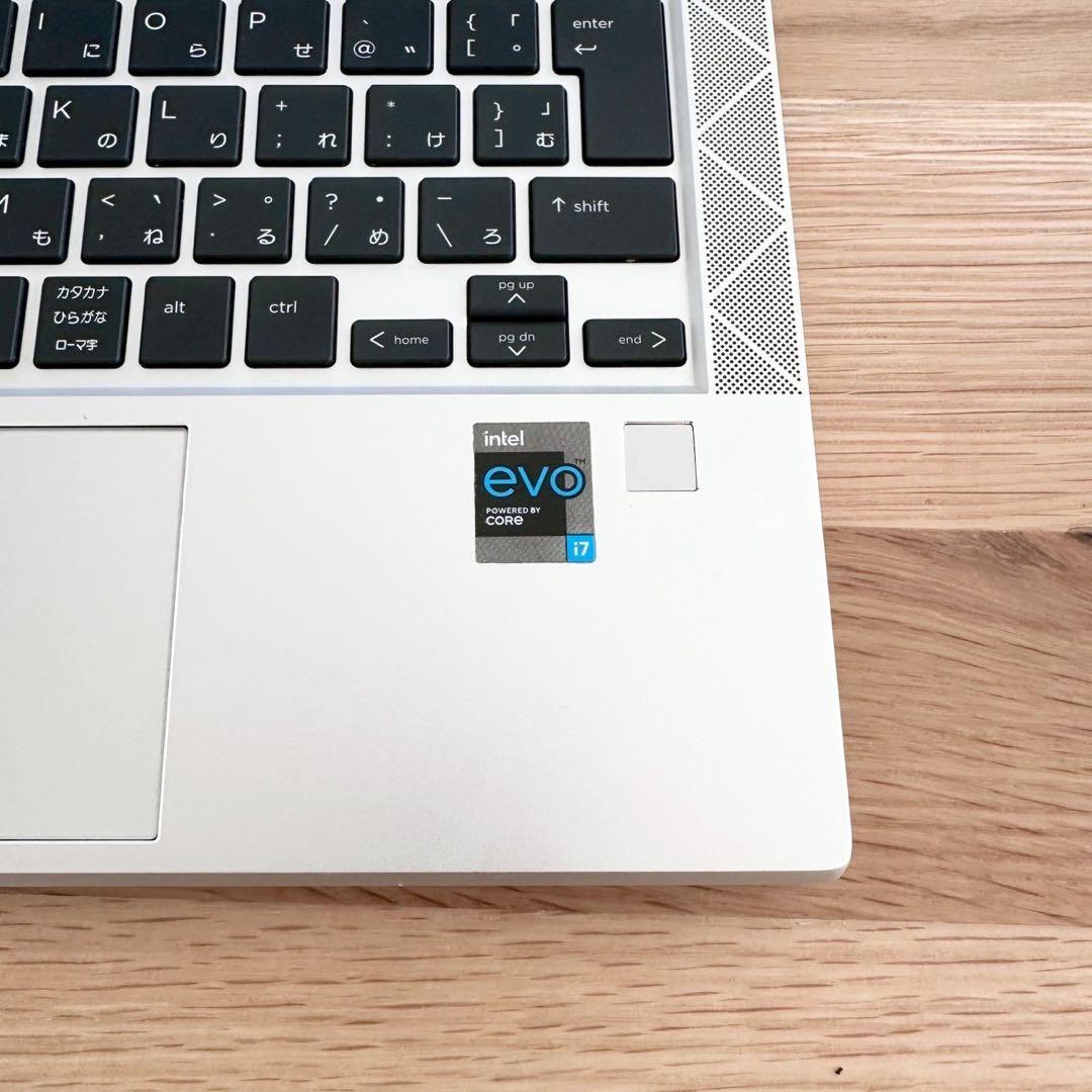 【美品】HP EliteBook i7 2023年製 メモリ16 SSD512
