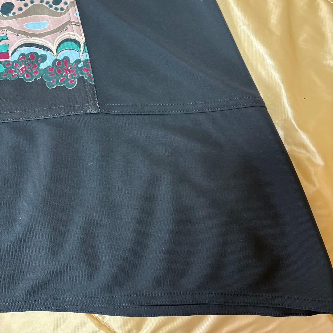 【未使用に近い】✨トクコプルミエヴォル✨黒地に前中央メルヘン柄長袖チュニック！