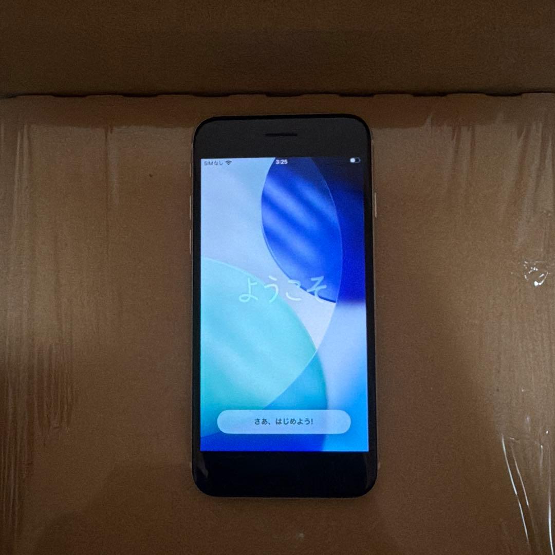 iPhone SE3 スターライト 本体　64g SIMフリー