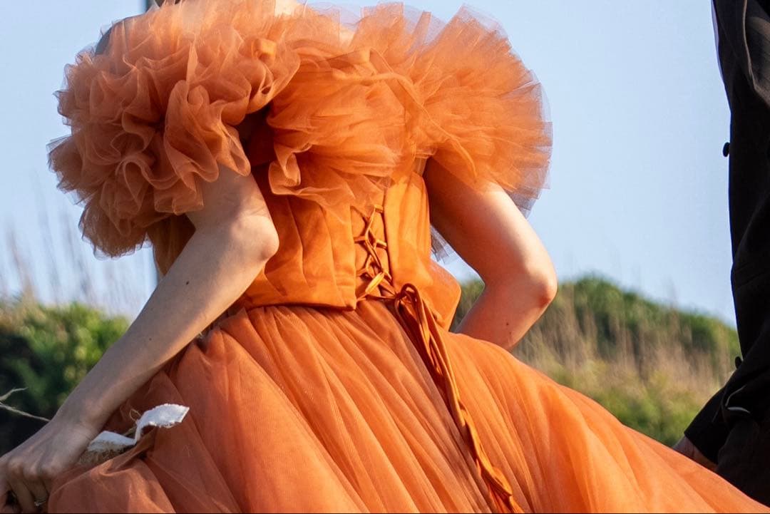 オレンジ フリル カラードレス イサムモリタ風