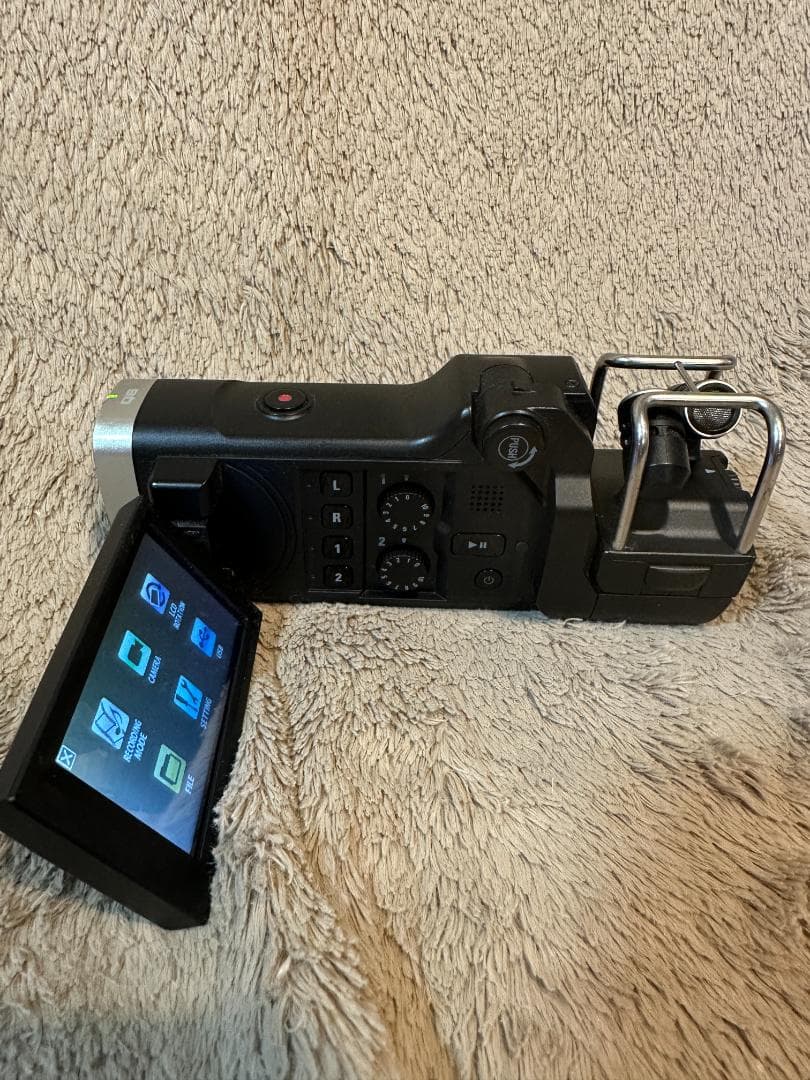 ZOOM Q8 ズーム ハンディビデオレコーダー