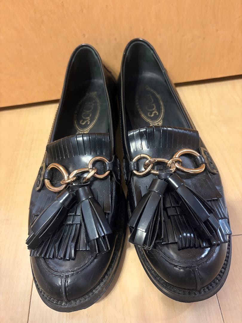 TOD'S ブラック タッセルローファー　38