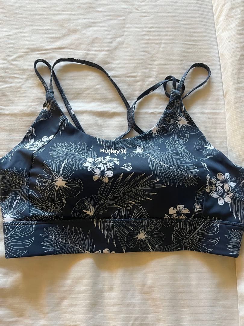 Hurley 水陸両用ブラトップ＆レギンスセット