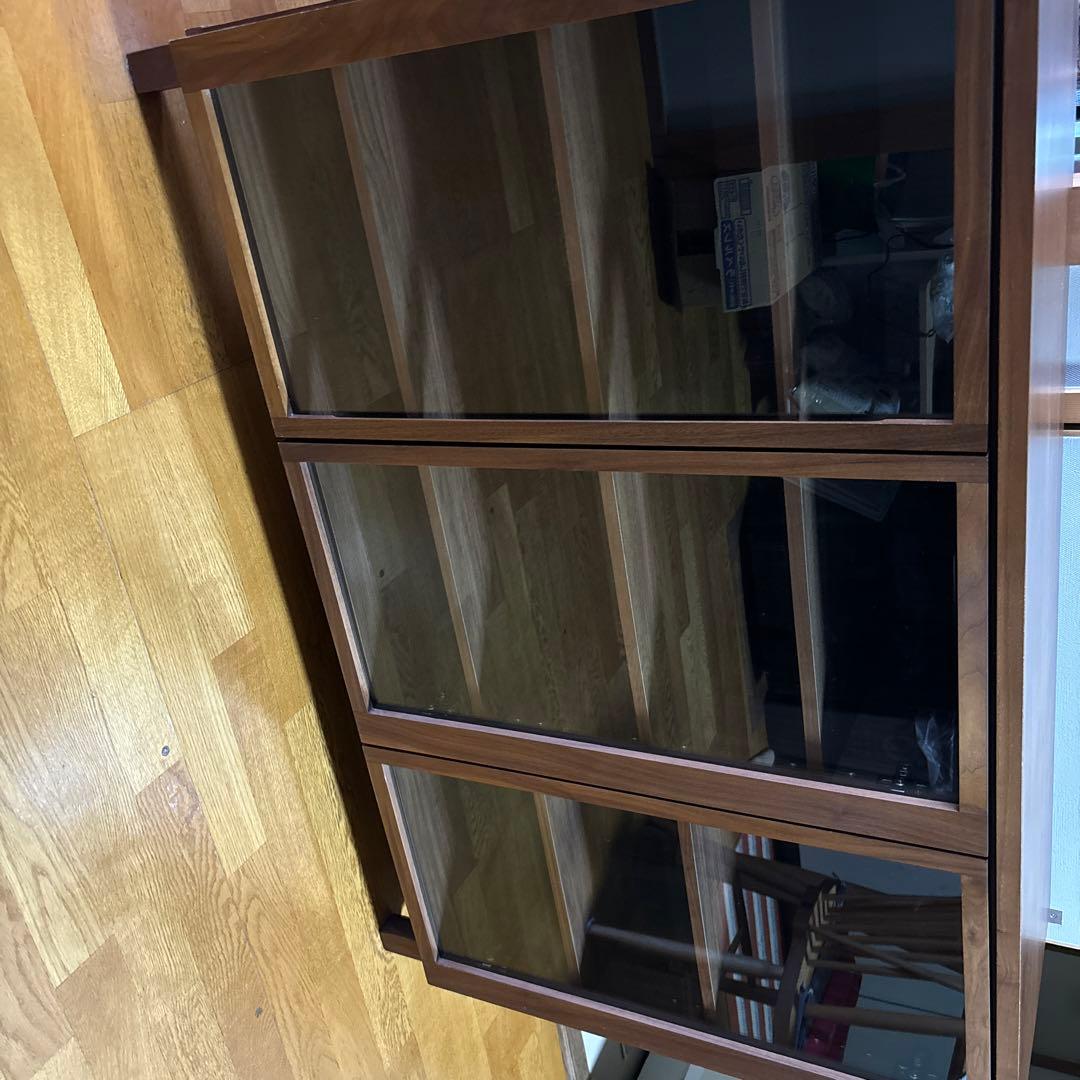 無印良品ガラス扉キャビネット