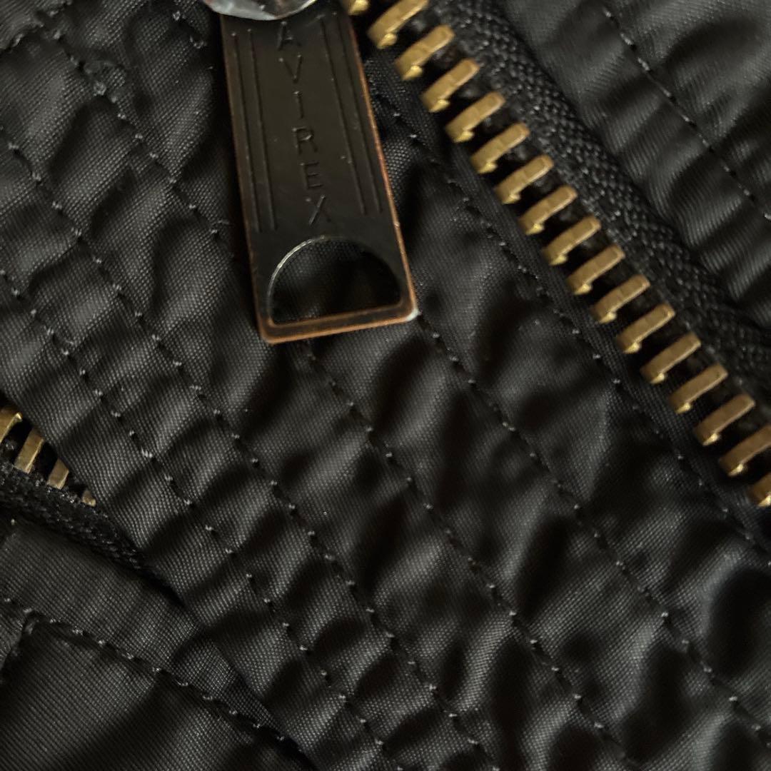 デビット　アビレックス