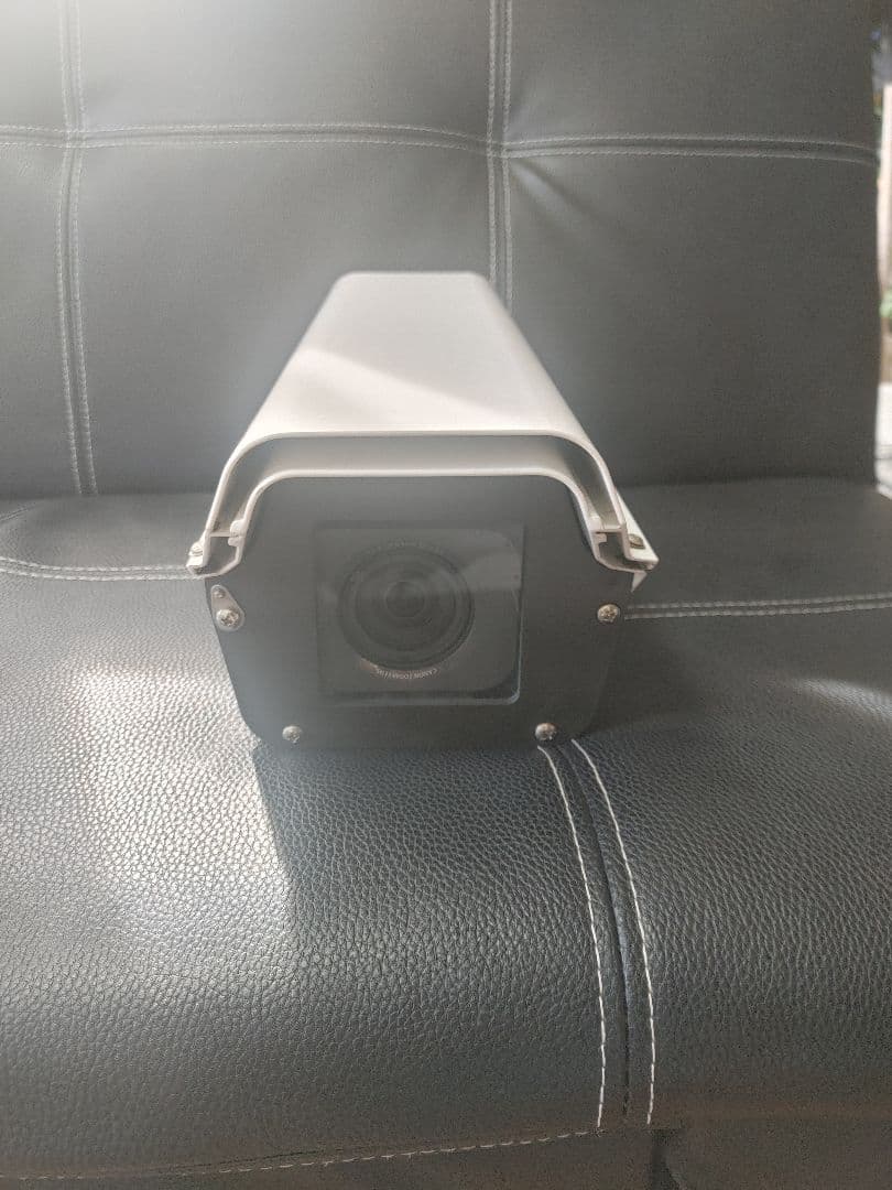 屋外ケース付き　防犯カメラ　キャノン　ネットワークカメラ　VB-M720F