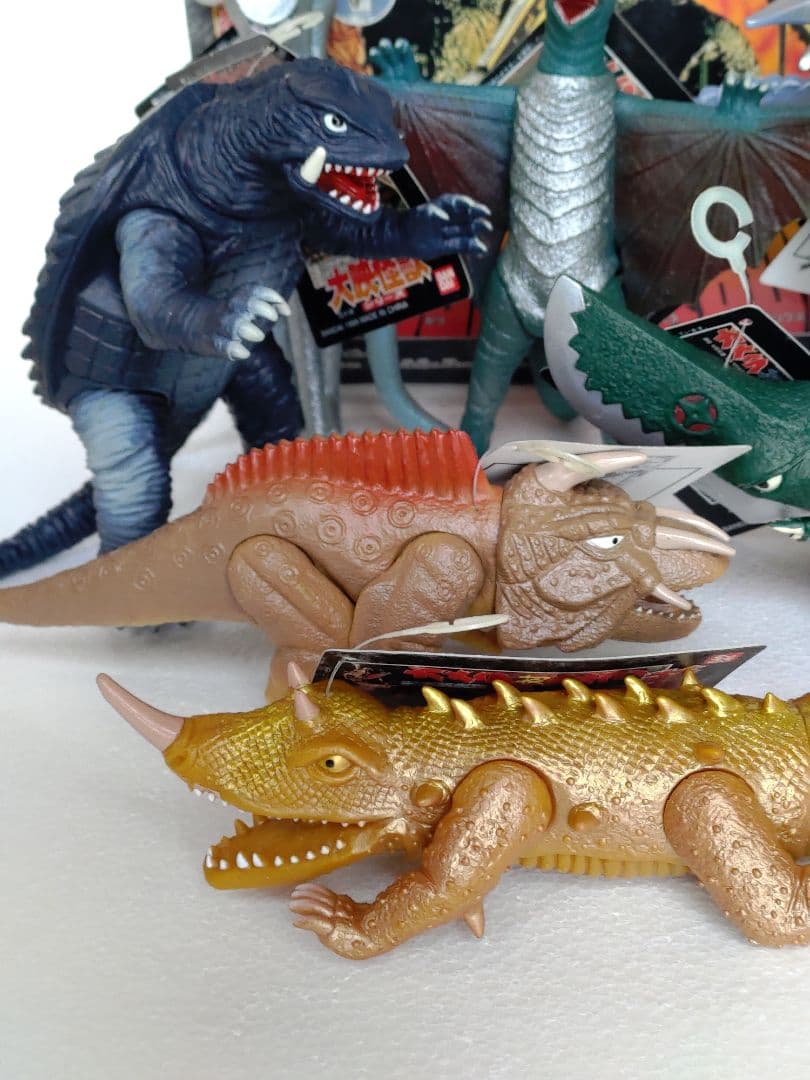 バンダイ　大映怪獣シリーズ　強いぞ!ガメラ　復活大結集BOX　（全7種）未使用品