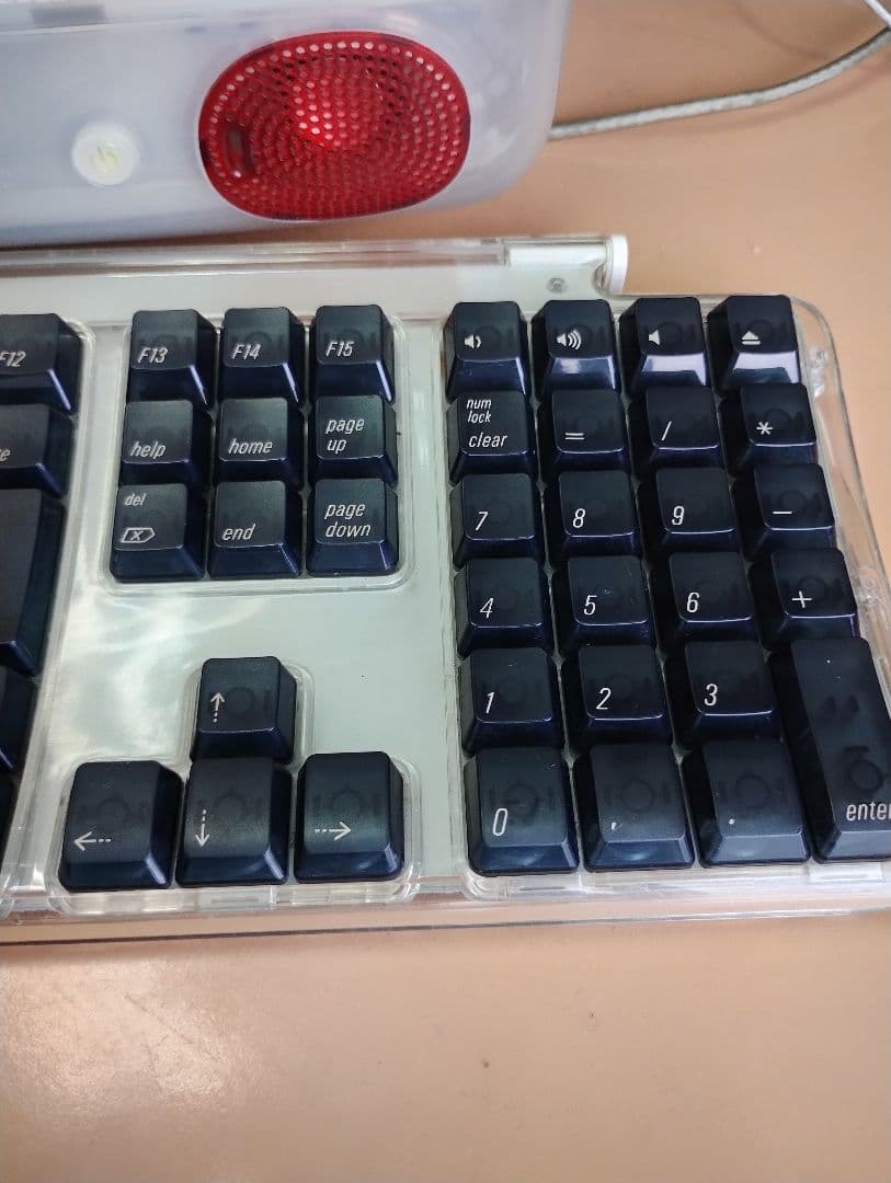 【初期iMac】 iMac DV G3 ルビー スケルトン　通電OK