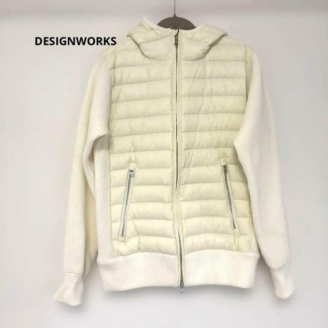 ホワイト フード付きダウンジャケット