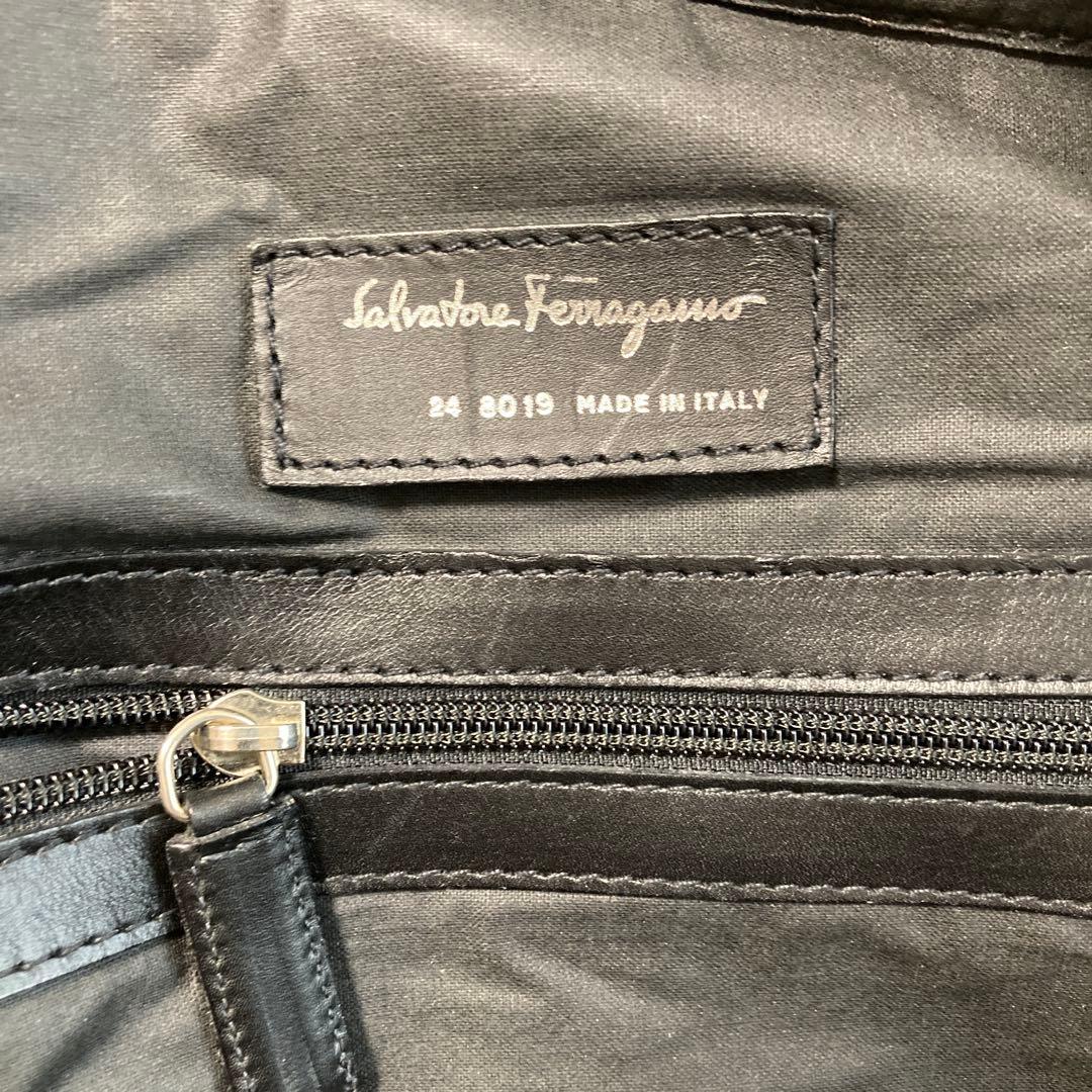 フェラガモ　2wayボストンバック　キャンバス／レザー　ロゴプレート　大容量