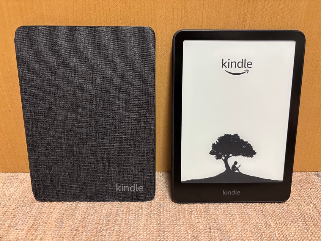 Amazon kindle paperwhite 純正カバー付