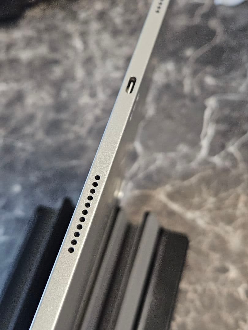 iPad Pro 12.9インチ M1チップ（第5世代）シルバー 128GB