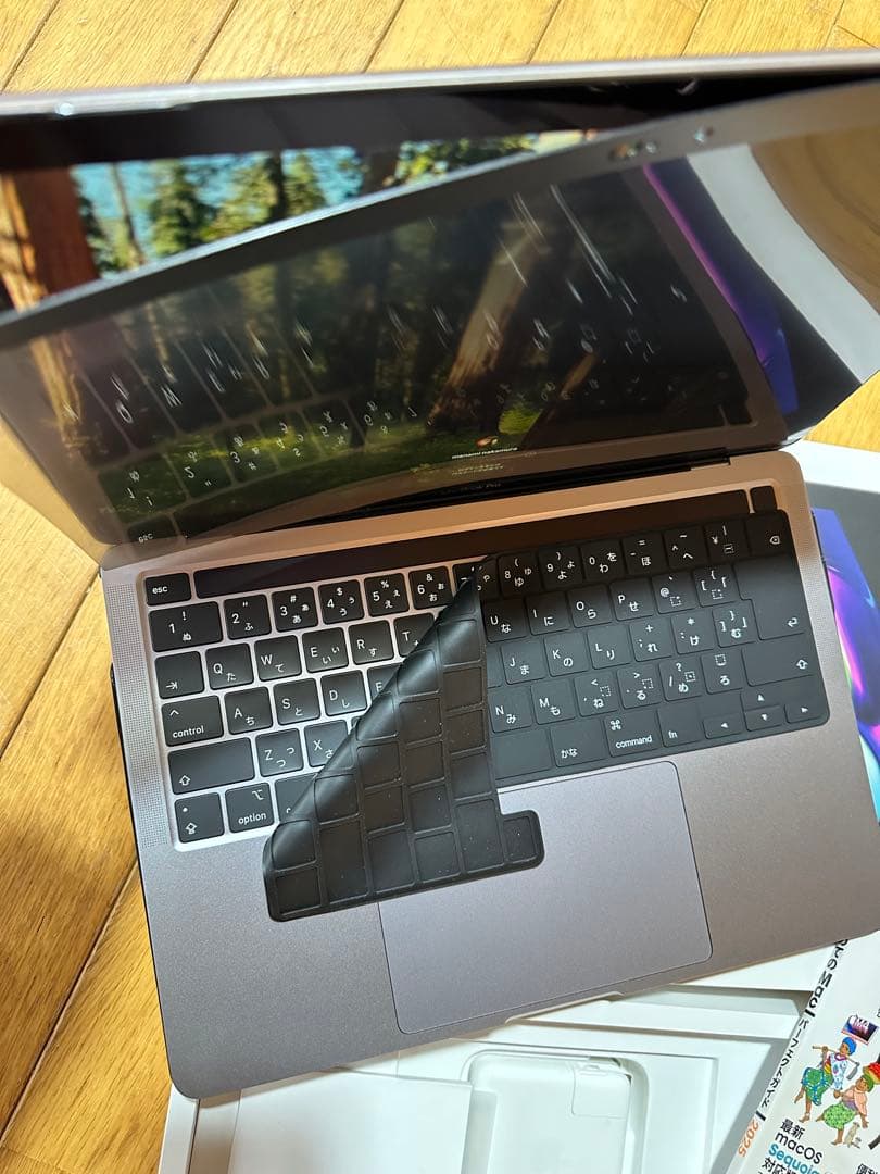 MacBook Pro 13インチ M1 2020おまけ付き