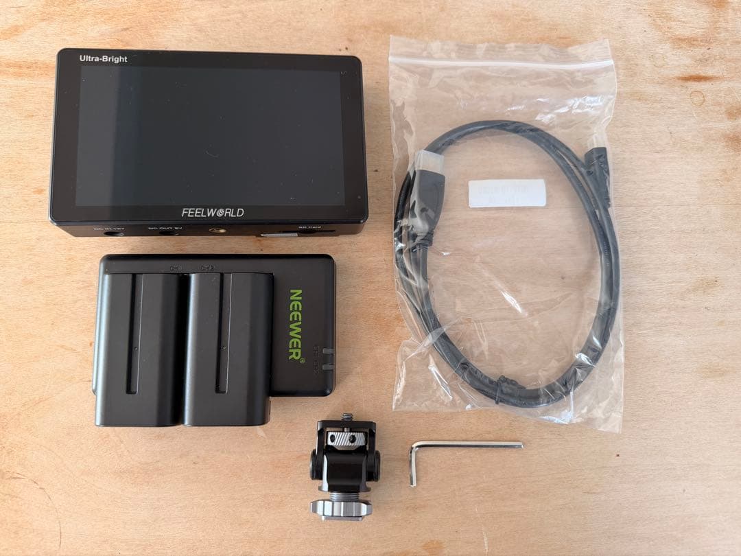 FEELWORLD LUT5 5.5インチフィールドモニター