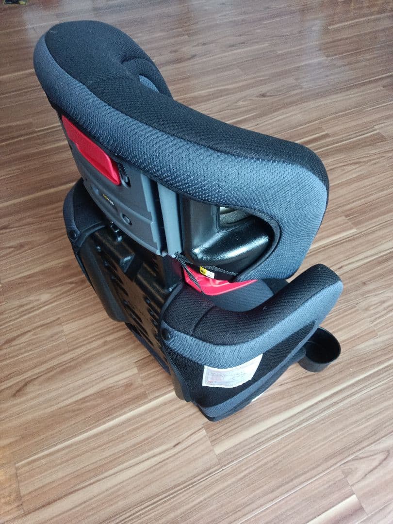 【Aprica】美品 / 送料込 / 車用チャイルドシート (3歳～11歳対象)