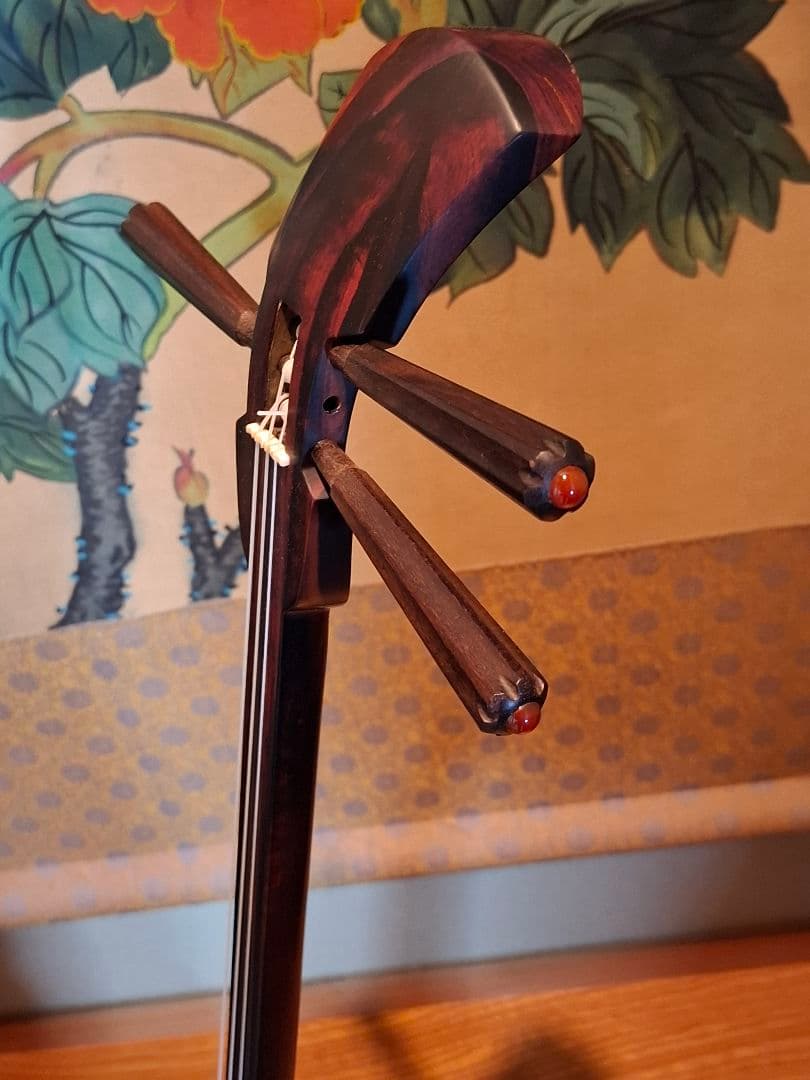 真壁型三線　八重山黒木四つ割り　ウジラミ 虎木入り　本皮1枚張り