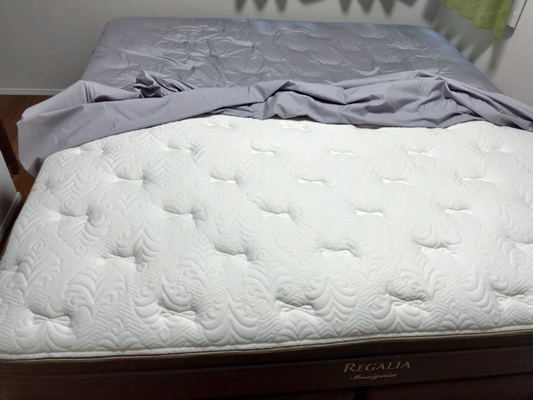 大塚家具　レガリアゴールド　キングベッド