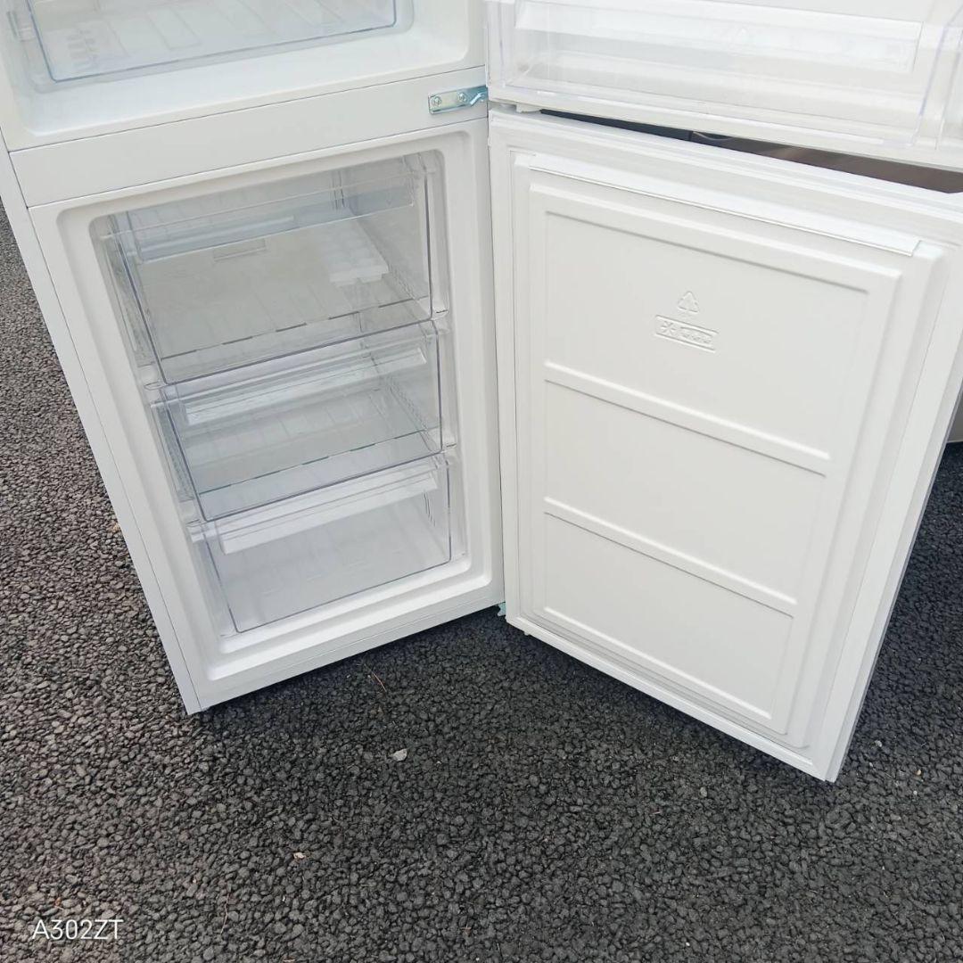 A02A6 設置まで対応　ニトリ最新モデル　スタイリッシュ　大型冷蔵庫　230L