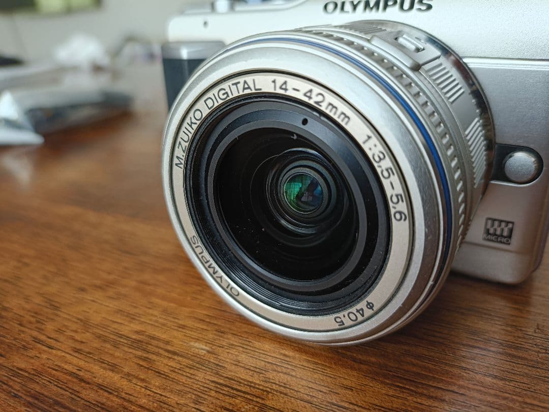 E-PL1 OLYMPUS デジタル一眼レフ ゴールド・シルバー