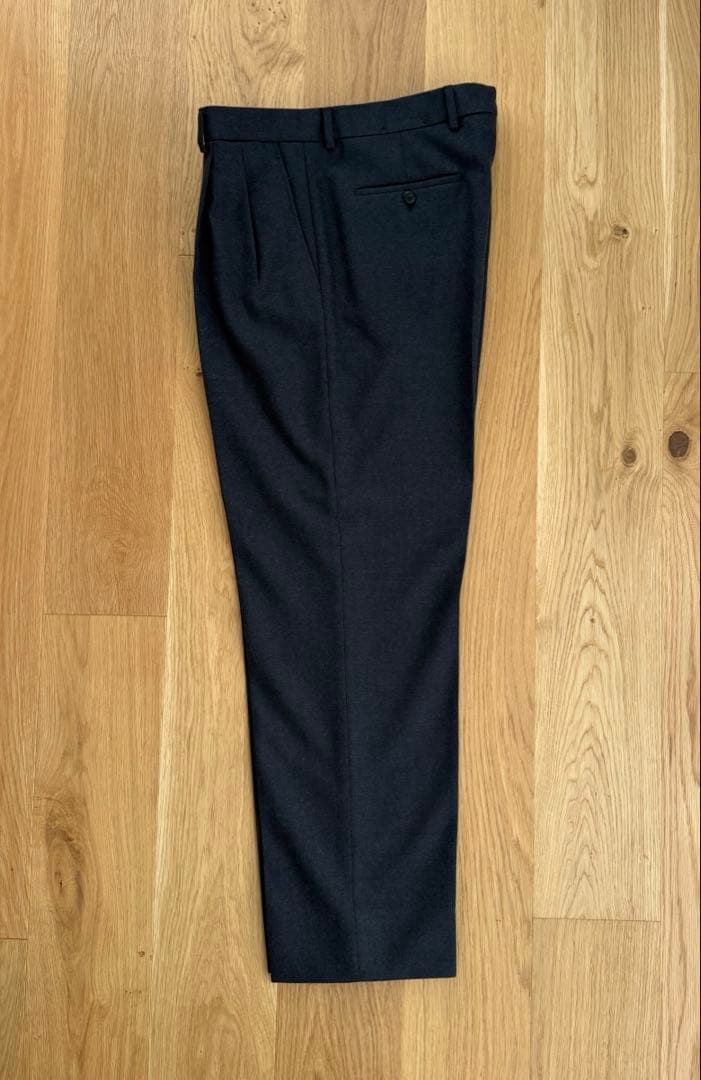 美品CARUSO ウールスラックス チャコールグレー District別注モデル