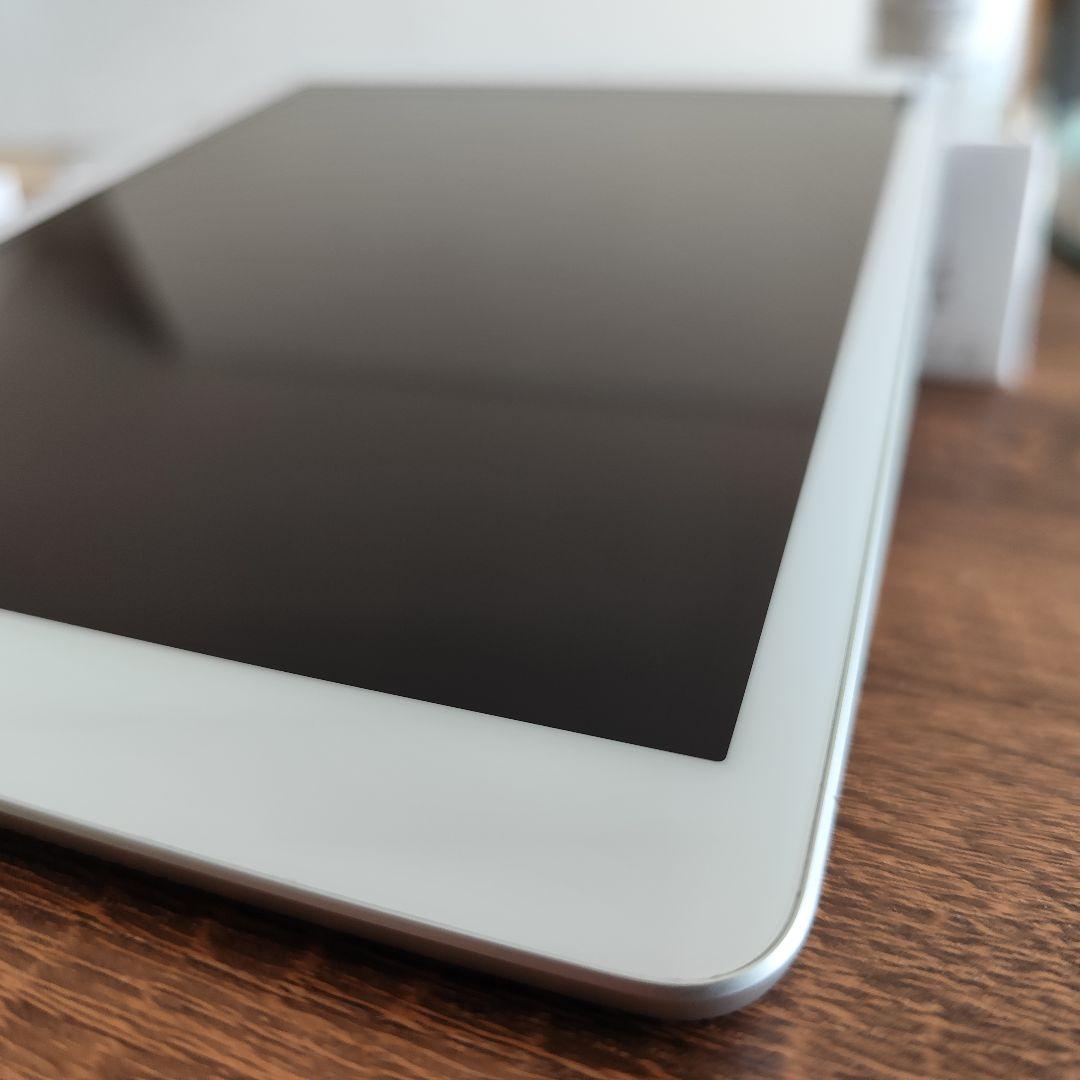 iPad　第8世代　32GB Wi-Fi　アップルペンシル第1世代新品付き